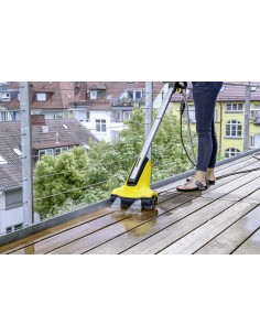 Urządzenie do czyszczenia... 2